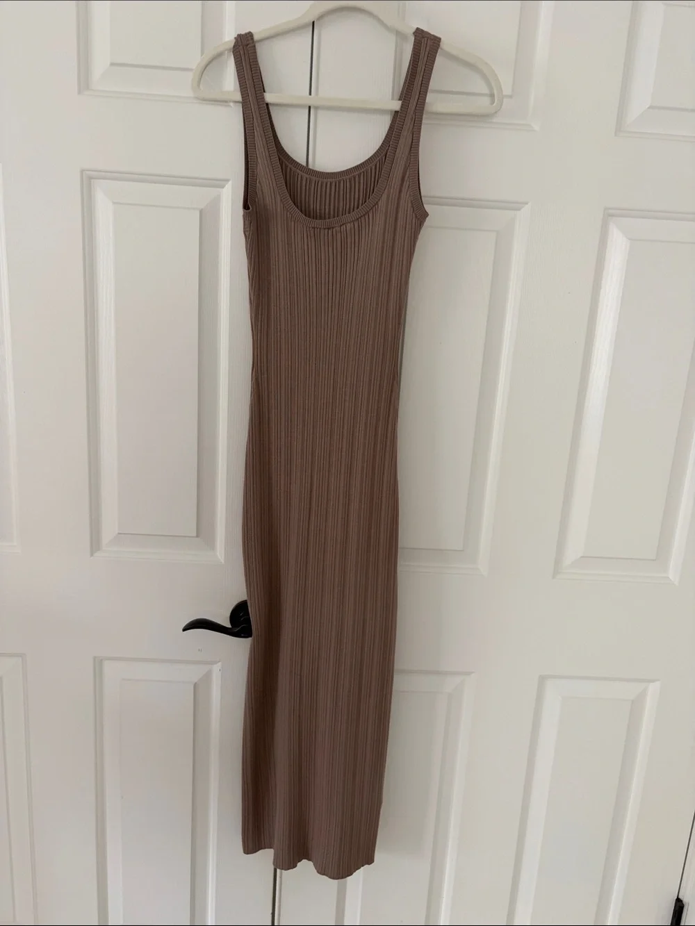 Sleeveless Ribbed Abercrombie and Fitch Maxi Bodycon Dress in Brown/Taupe